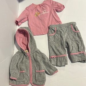 Gymboree sweatsuit and matching blanket